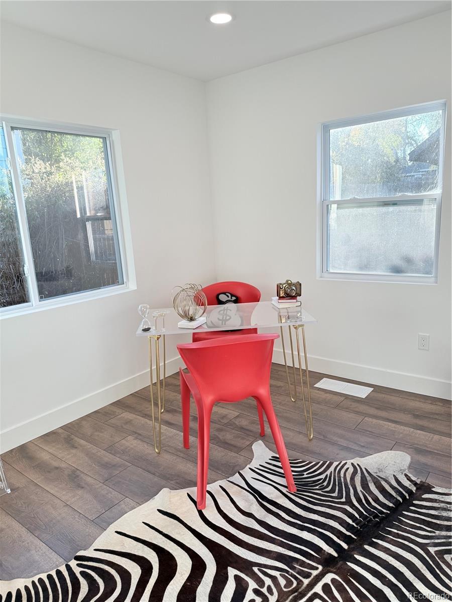 MLS Image #5 for 1285  roslyn street,denver, Colorado