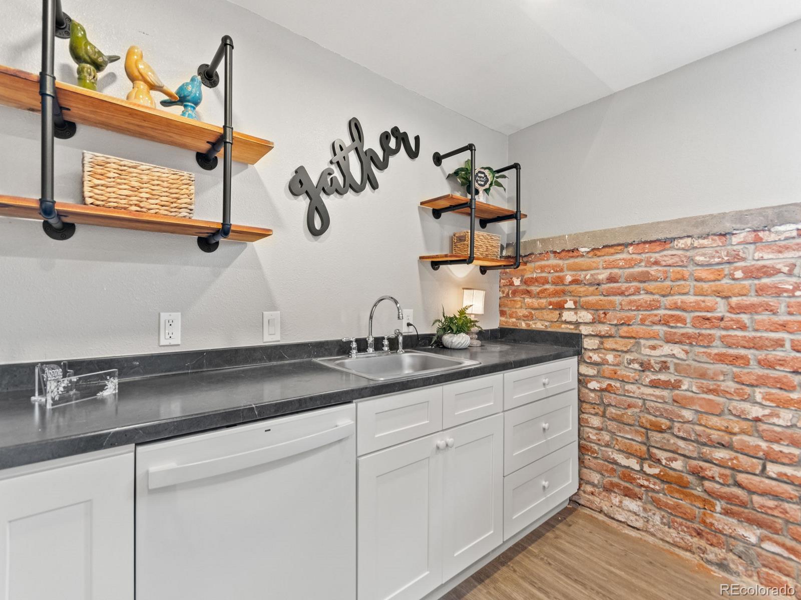 MLS Image #12 for 3055 w 55th avenue,denver, Colorado