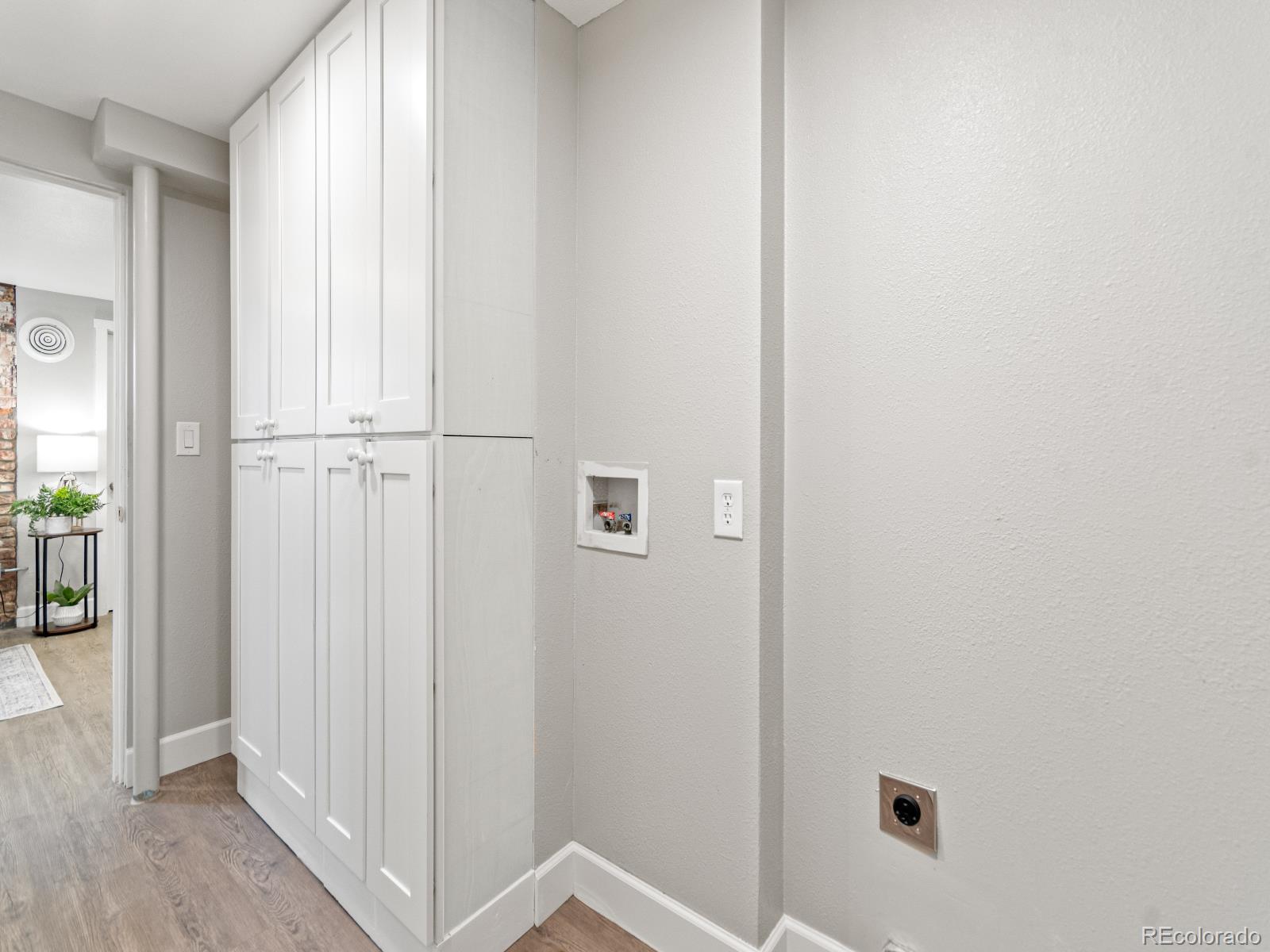 MLS Image #26 for 3055 w 55th avenue,denver, Colorado