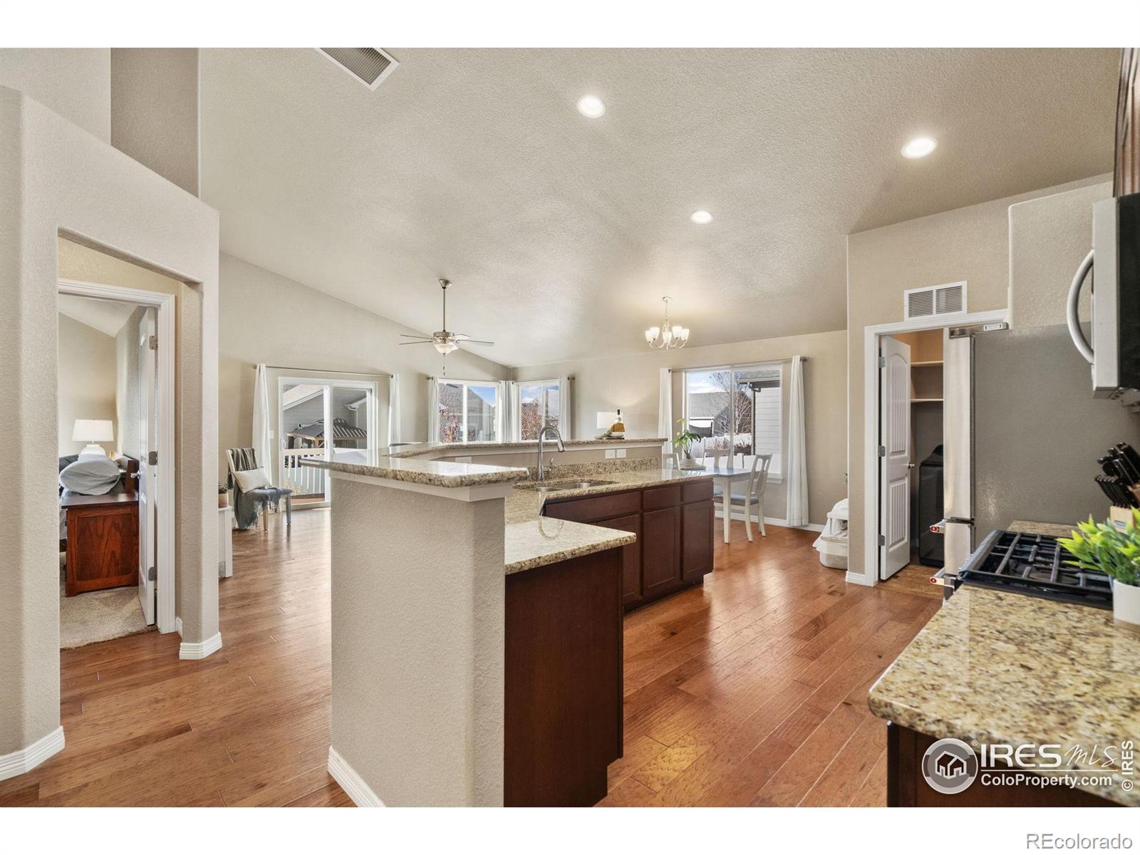 MLS Image #4 for 5682  chantry drive,windsor, Colorado