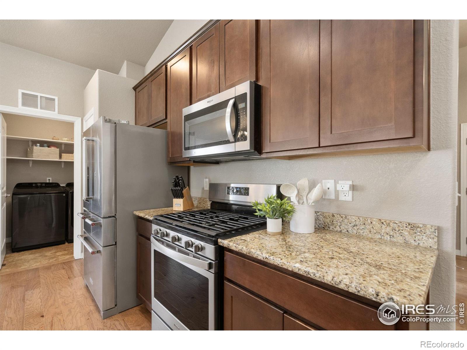 MLS Image #9 for 5682  chantry drive,windsor, Colorado