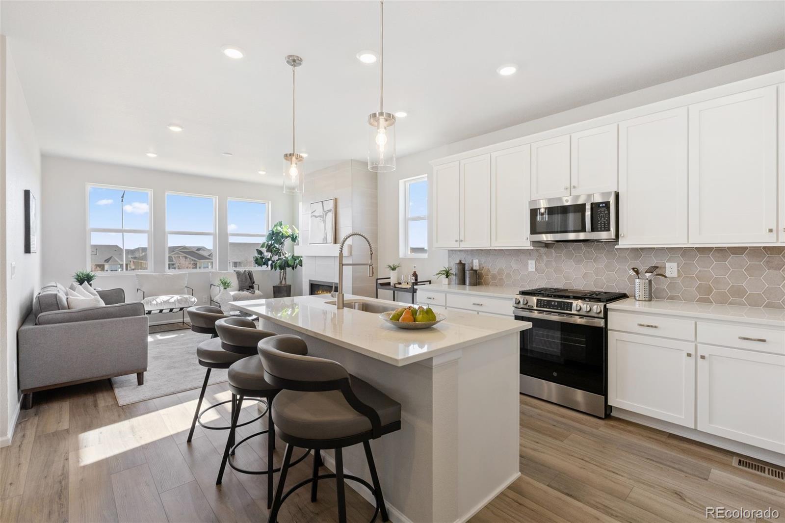 MLS Image #13 for 15342  poplar street,thornton, Colorado