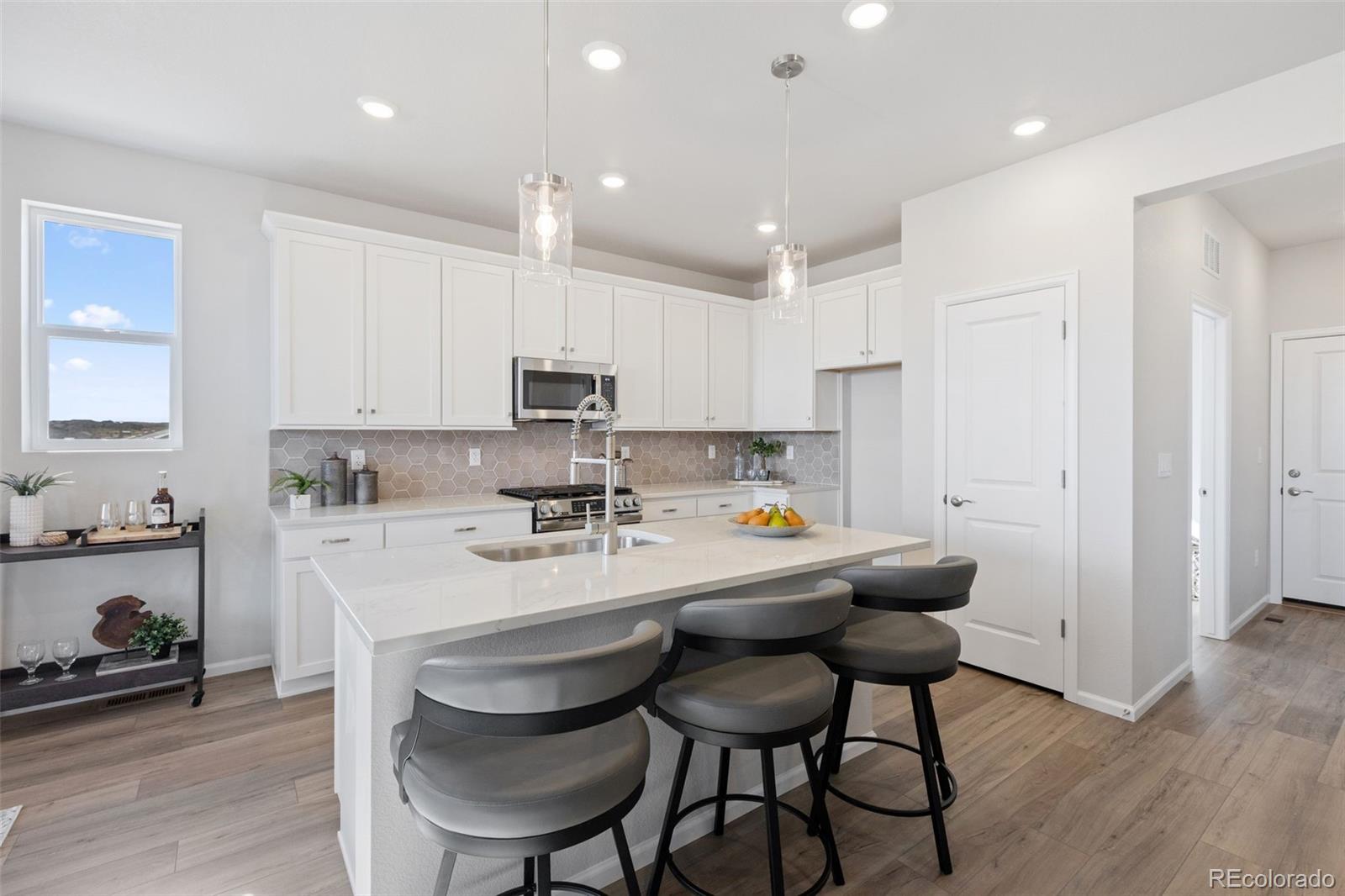 MLS Image #14 for 15342  poplar street,thornton, Colorado