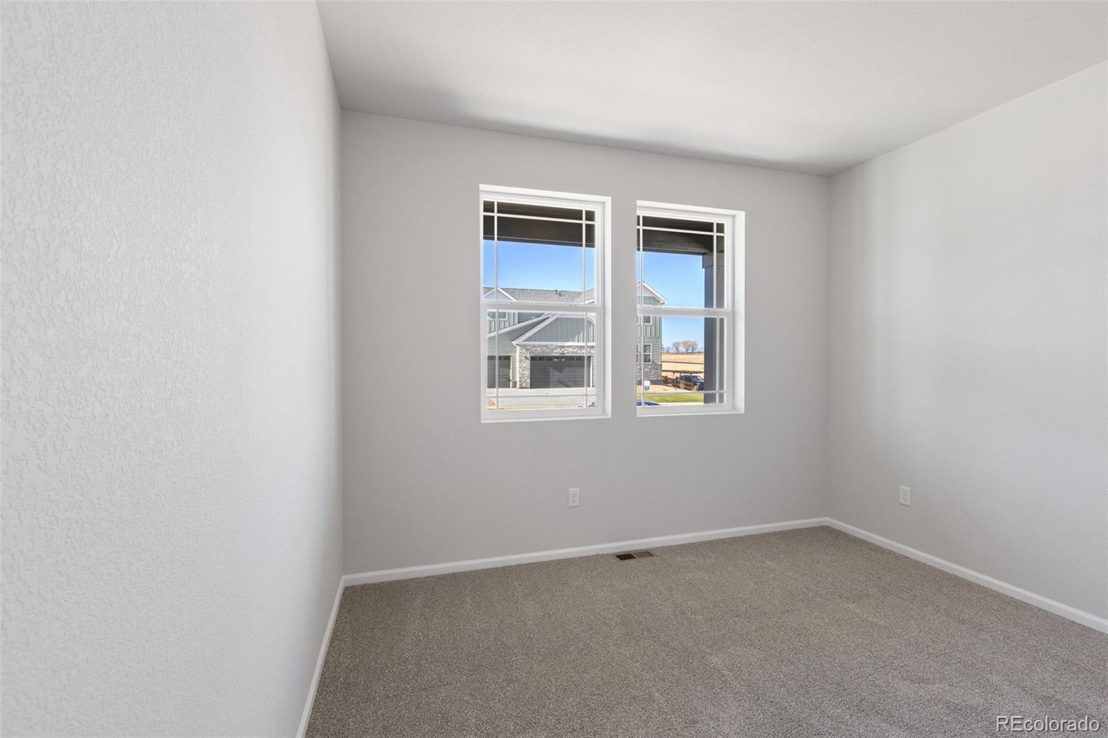 MLS Image #5 for 15342  poplar street,thornton, Colorado