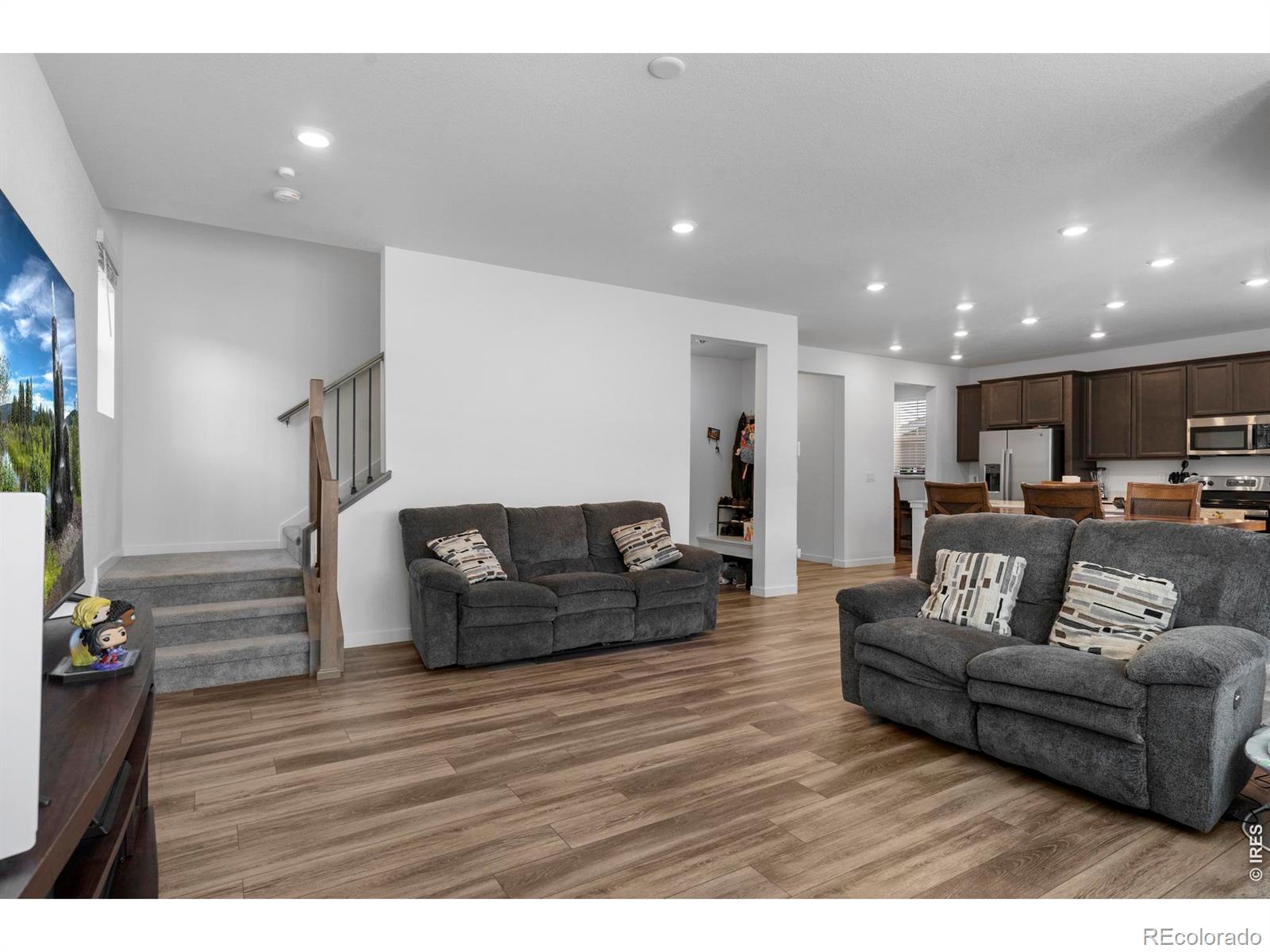 MLS Image #16 for 673  harvard street,johnstown, Colorado