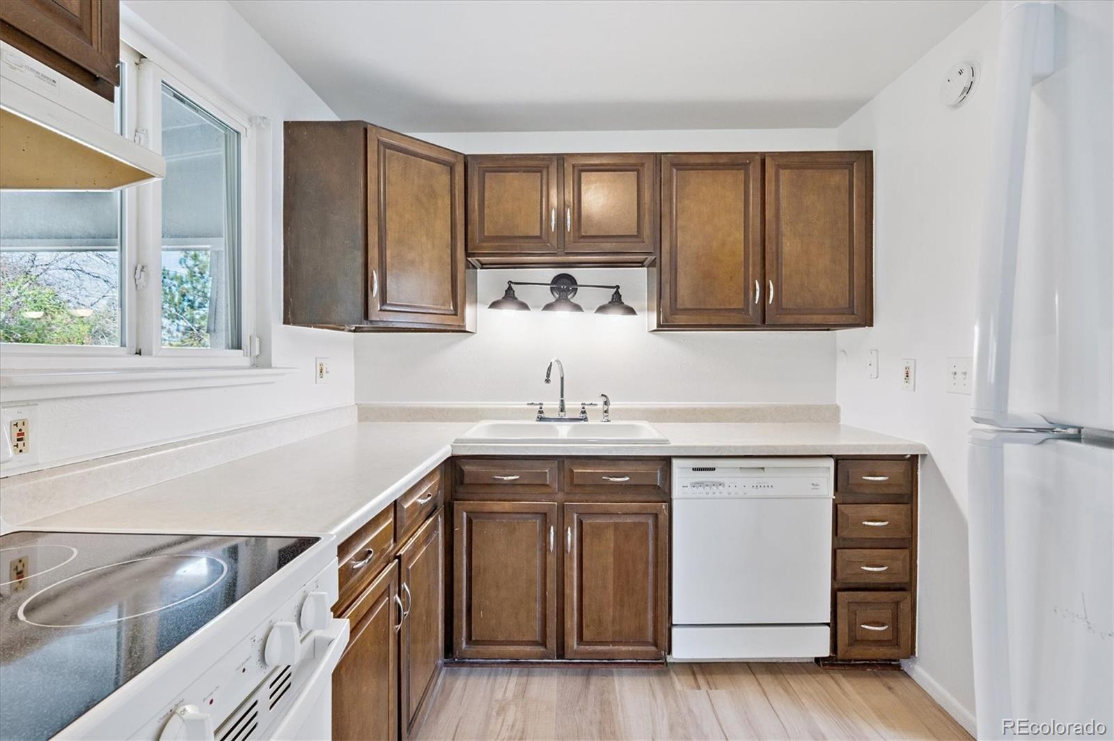 MLS Image #10 for 3079 s galena court,denver, Colorado