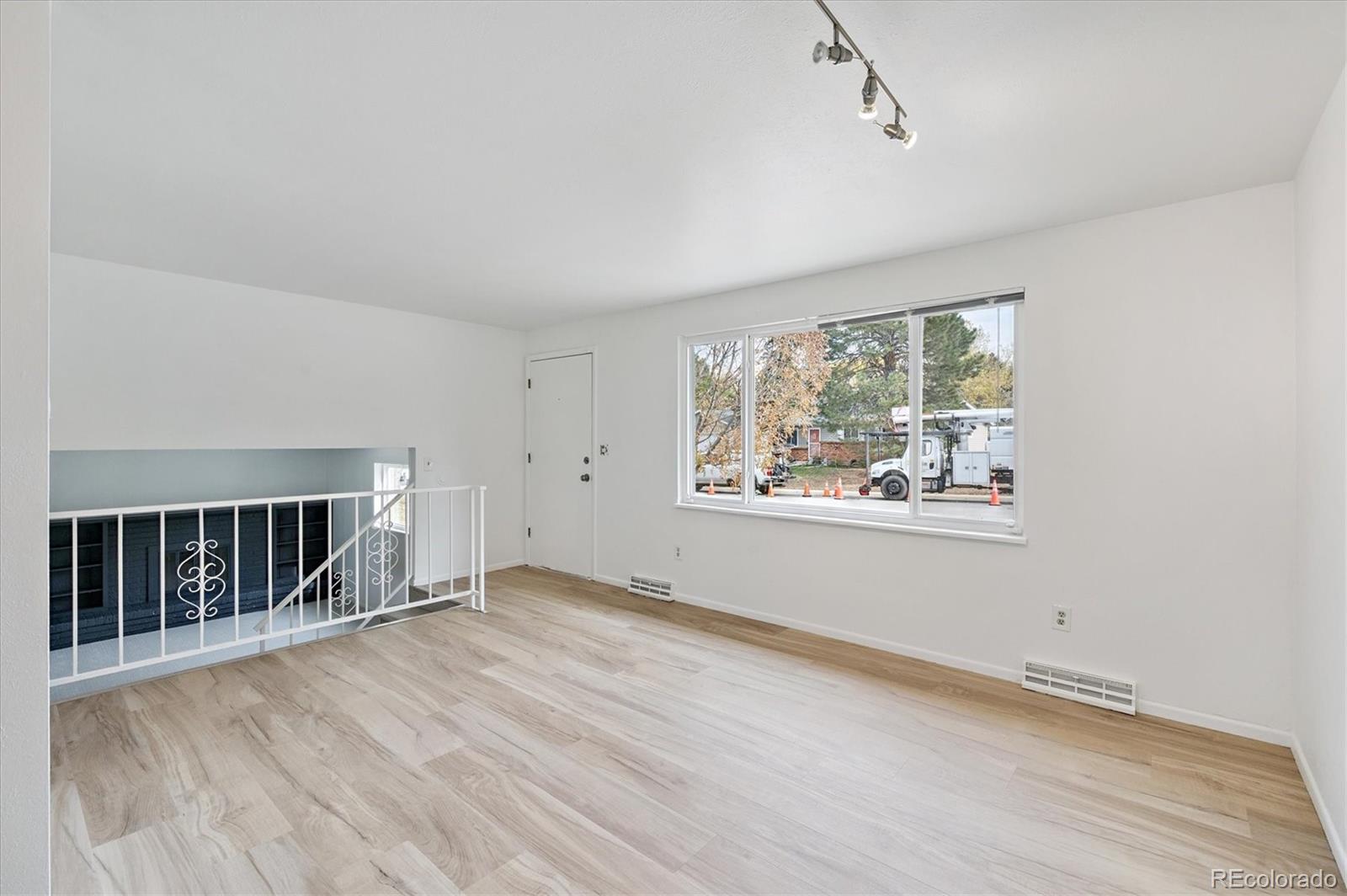 MLS Image #3 for 3079 s galena court,denver, Colorado