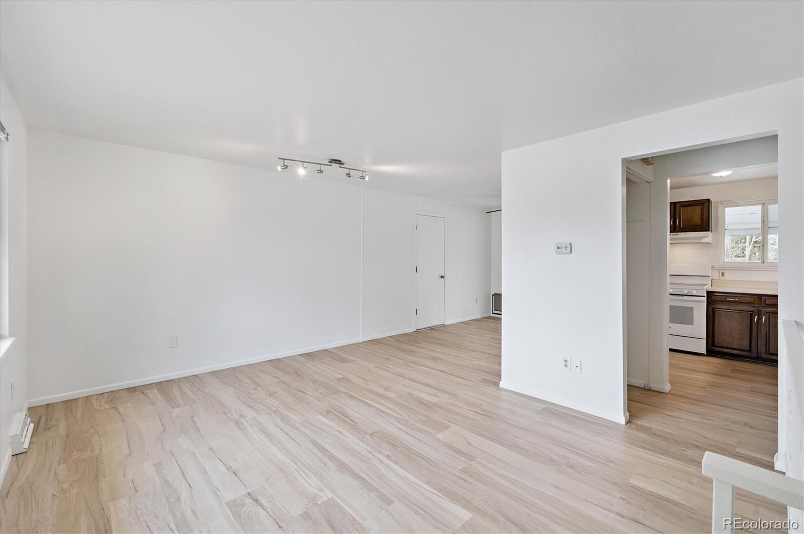 MLS Image #6 for 3079 s galena court,denver, Colorado
