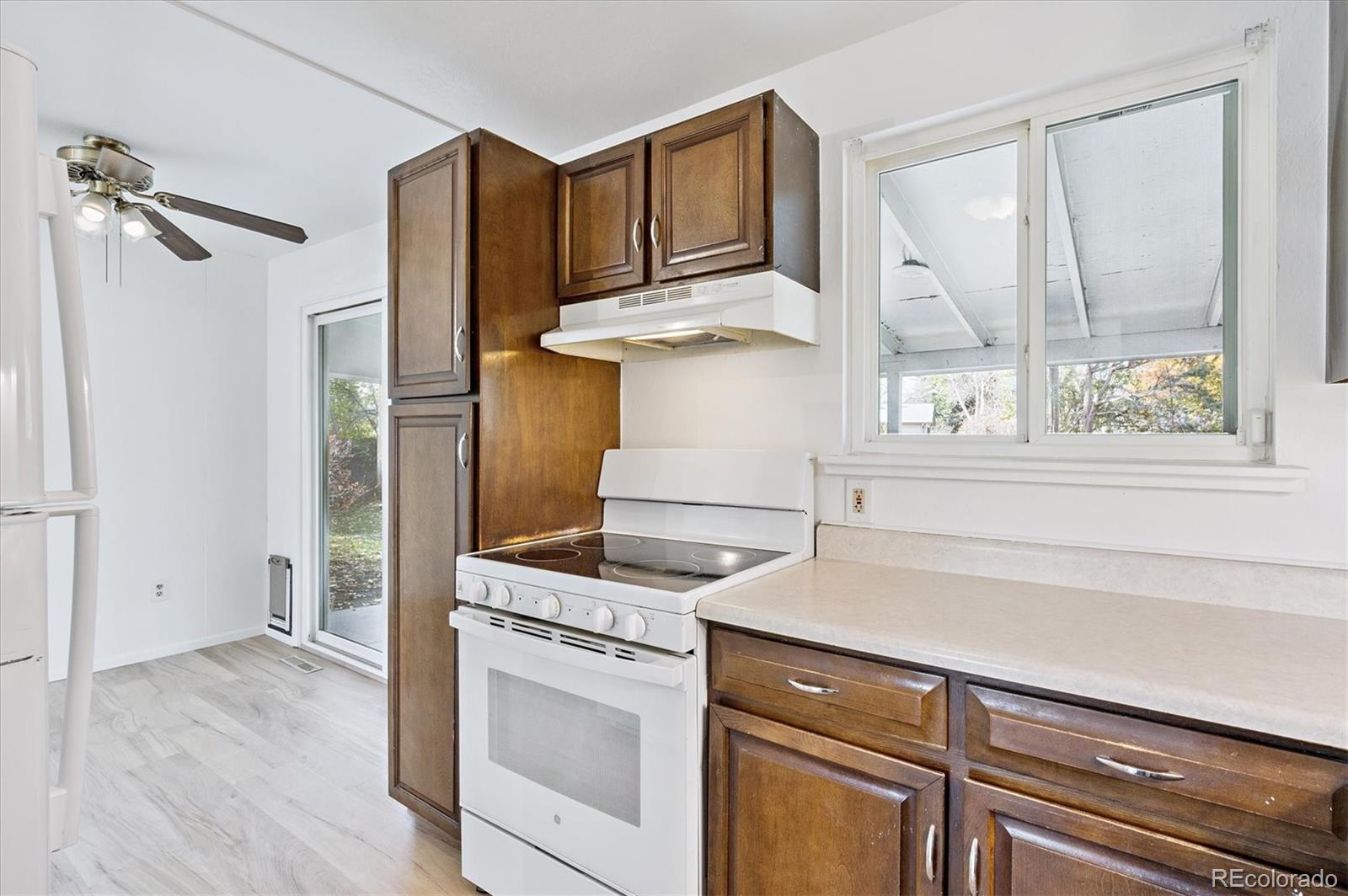 MLS Image #8 for 3079 s galena court,denver, Colorado