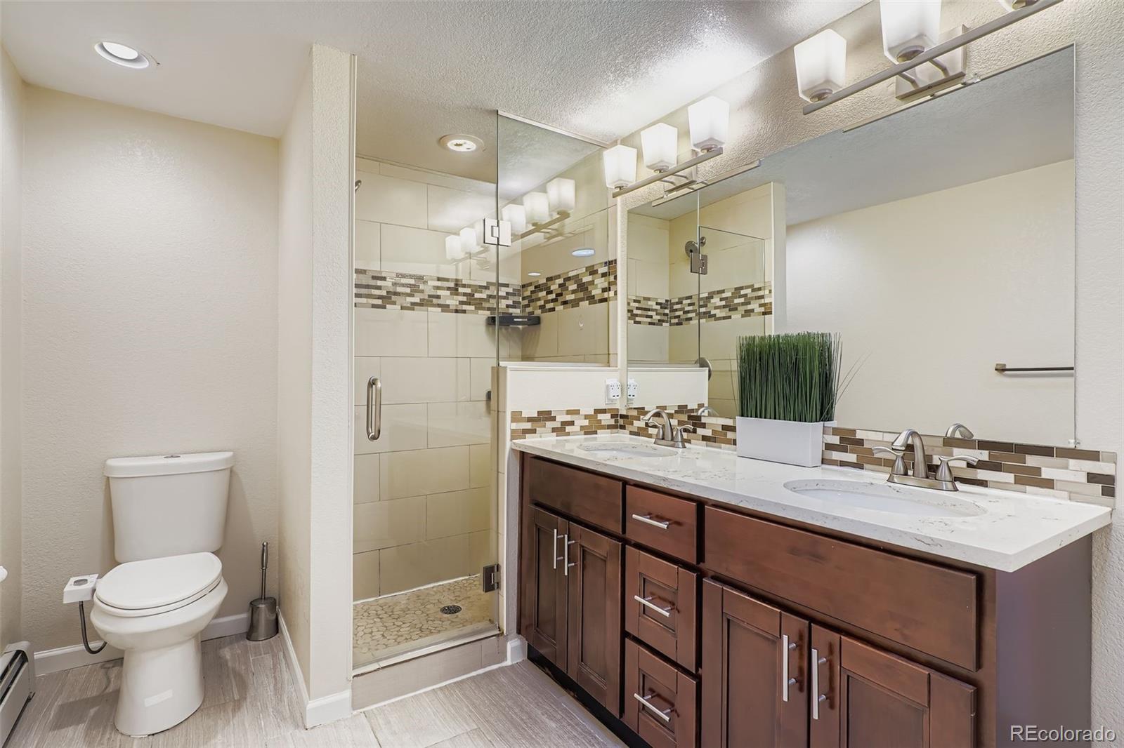 MLS Image #5 for 3301 s magnolia street,denver, Colorado