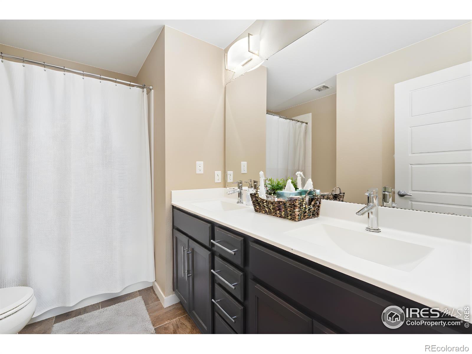 MLS Image #13 for 10103  uravan street,commerce city, Colorado