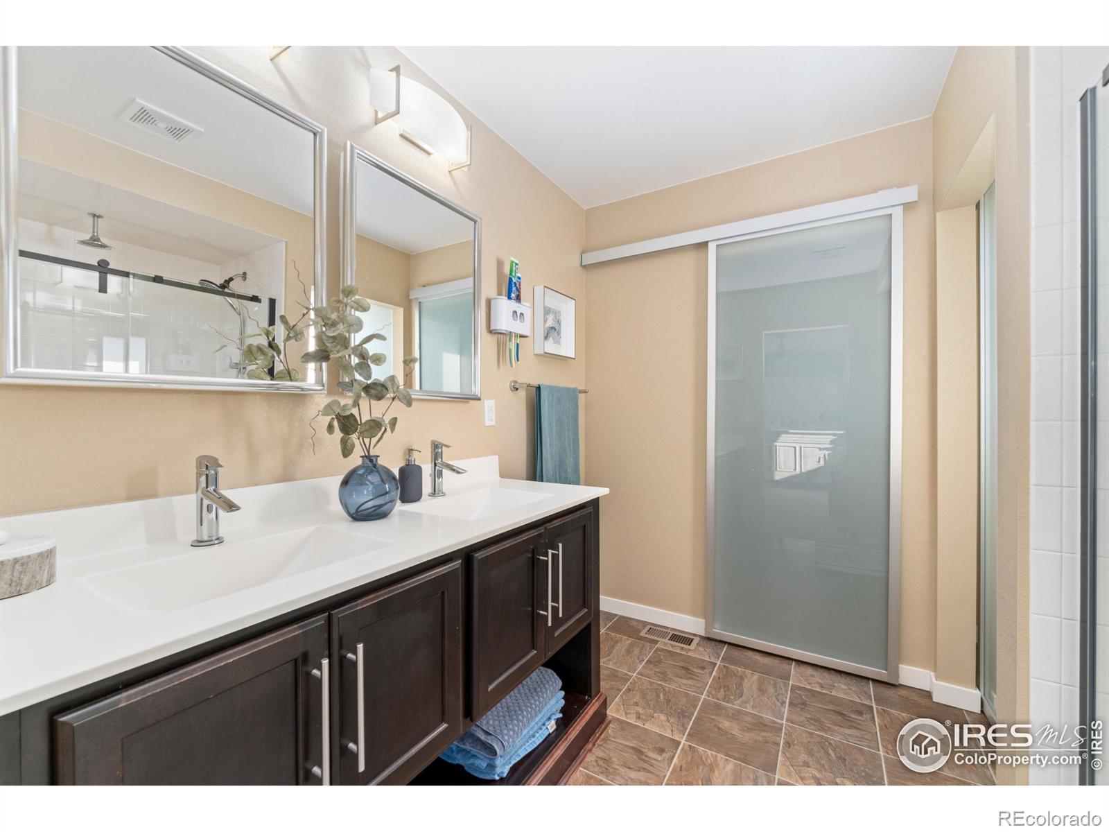 MLS Image #4 for 10103  uravan street,commerce city, Colorado
