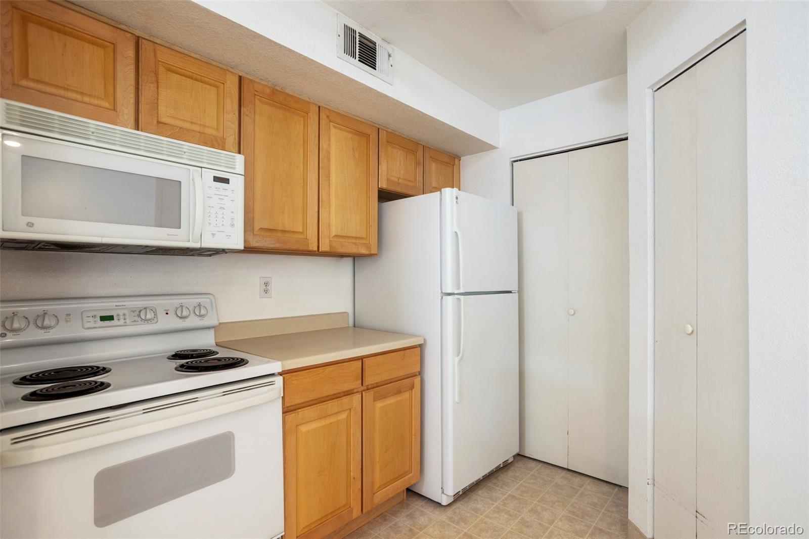 MLS Image #10 for 6001 s yosemite street c203,greenwood village, Colorado