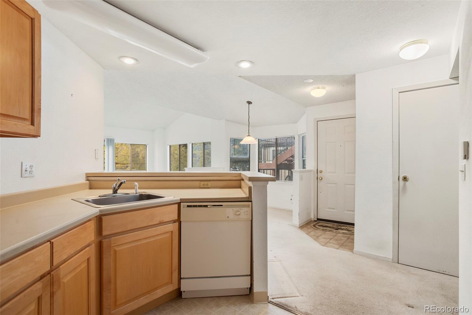MLS Image #9 for 6001 s yosemite street c203,greenwood village, Colorado