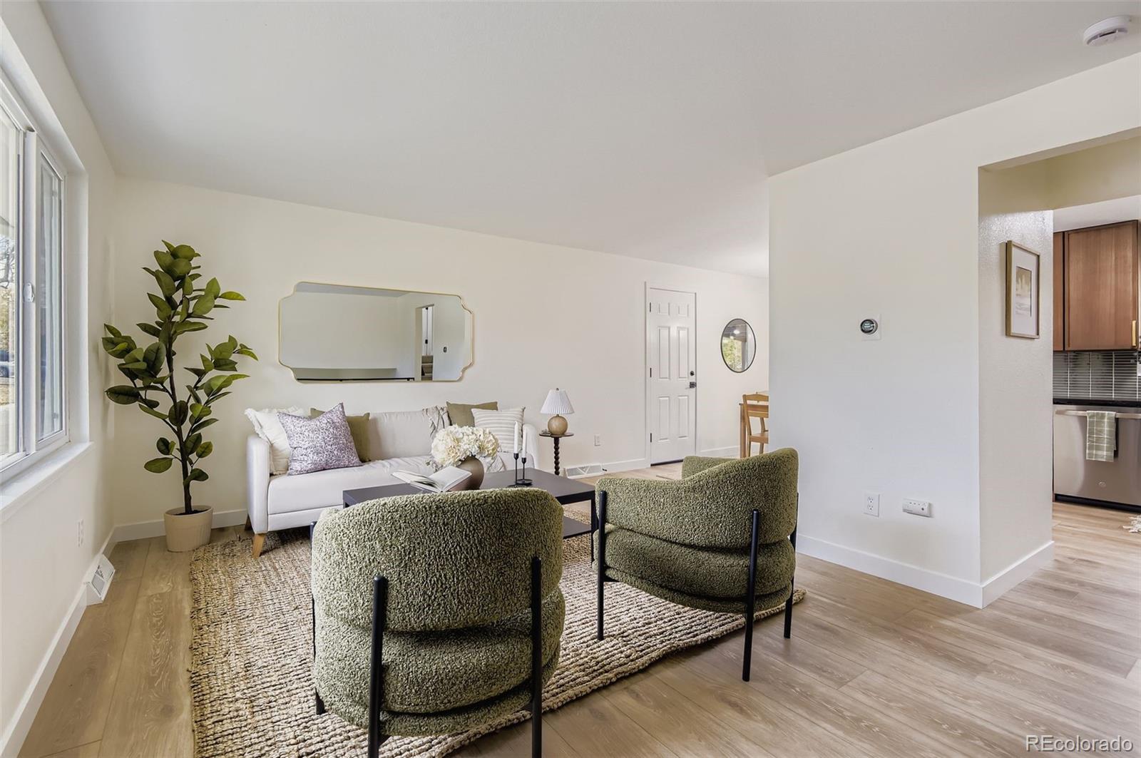 MLS Image #3 for 7385 s elm court,centennial, Colorado