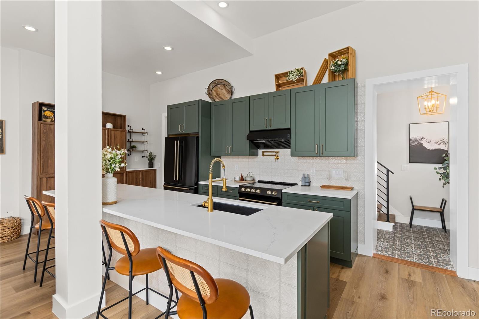 MLS Image #8 for 95 w byers place,denver, Colorado