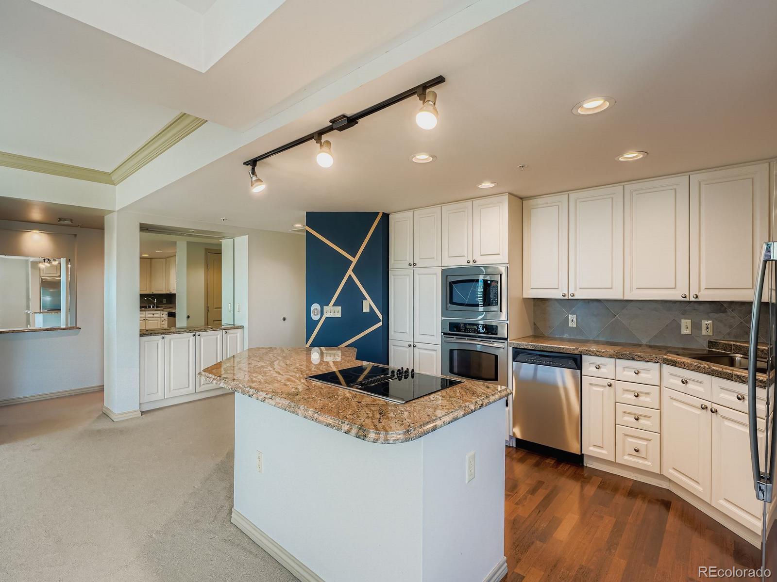 MLS Image #16 for 8100 e union avenue 910,denver, Colorado