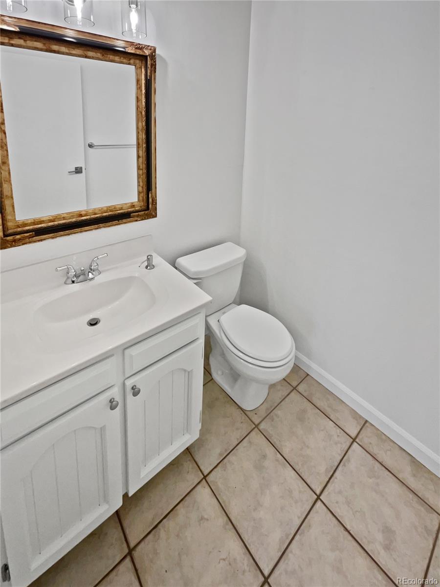 MLS Image #17 for 3750 s yampa street,aurora, Colorado
