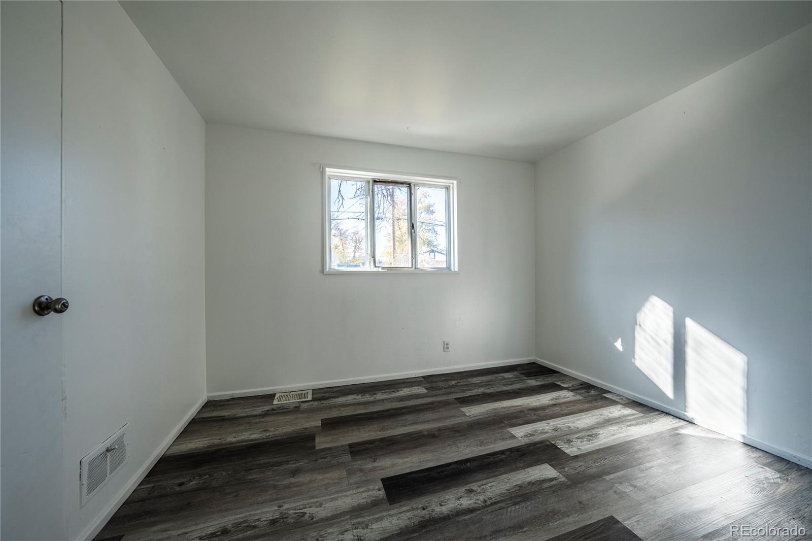 MLS Image #17 for 3675 s hazel court,englewood, Colorado