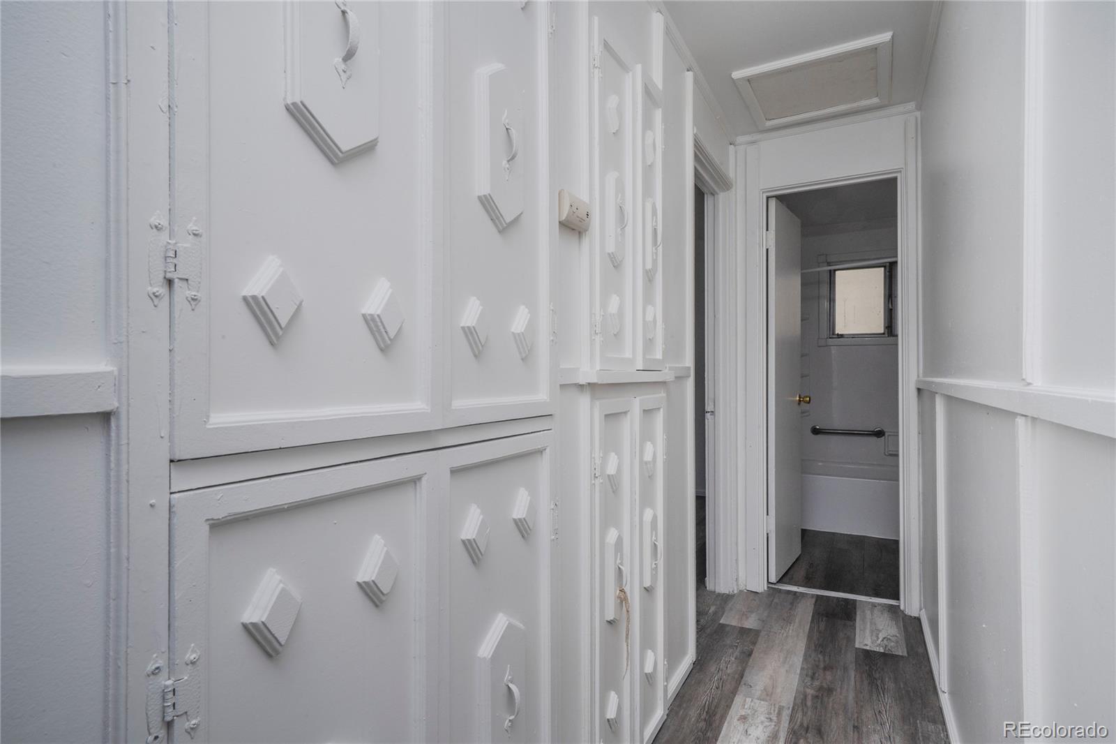 MLS Image #19 for 3675 s hazel court,englewood, Colorado
