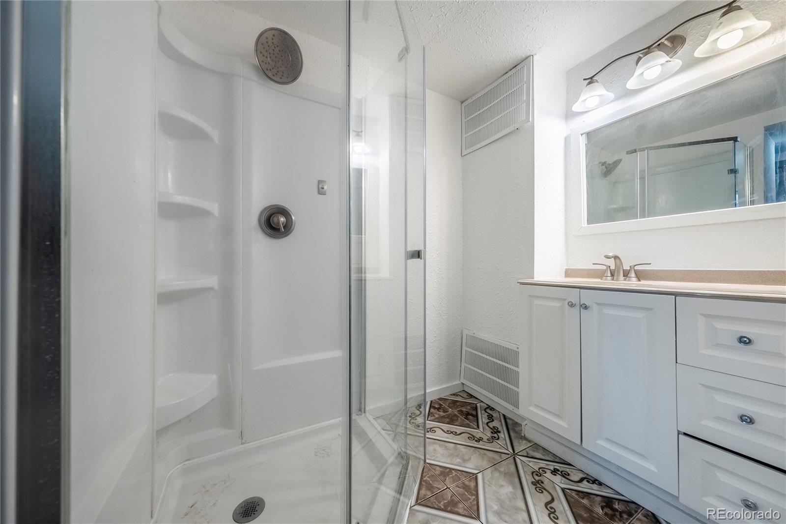 MLS Image #29 for 3675 s hazel court,englewood, Colorado