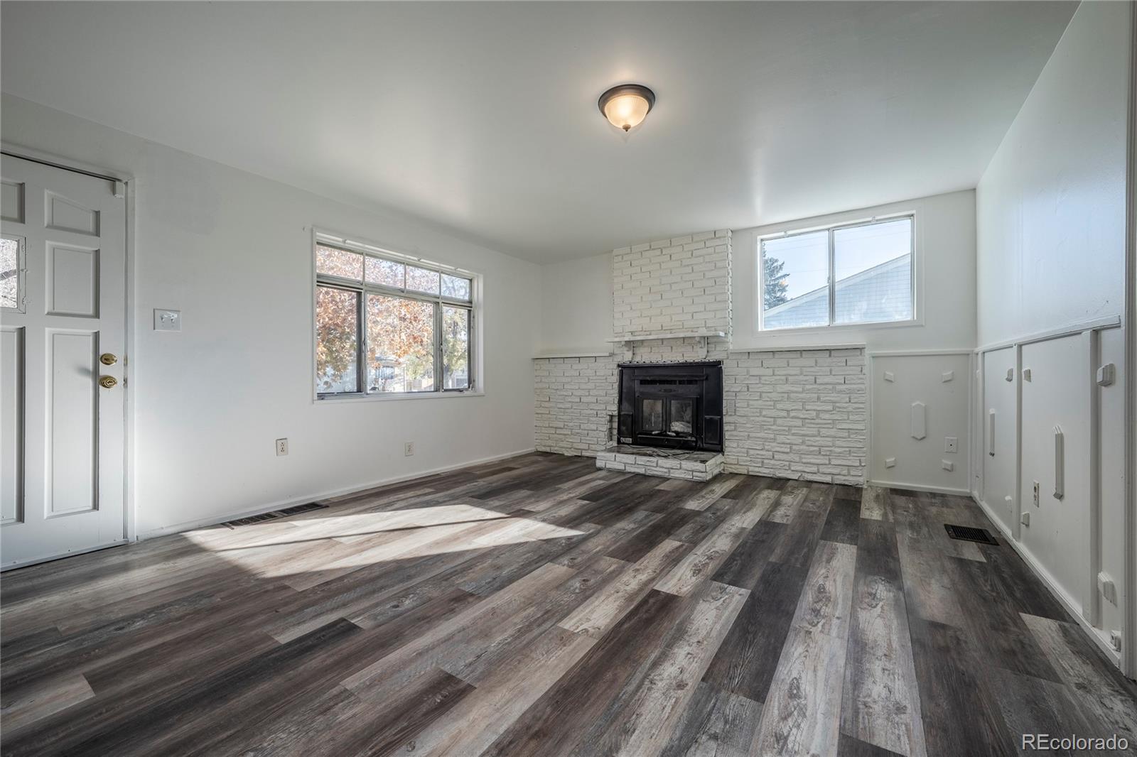 MLS Image #3 for 3675 s hazel court,englewood, Colorado