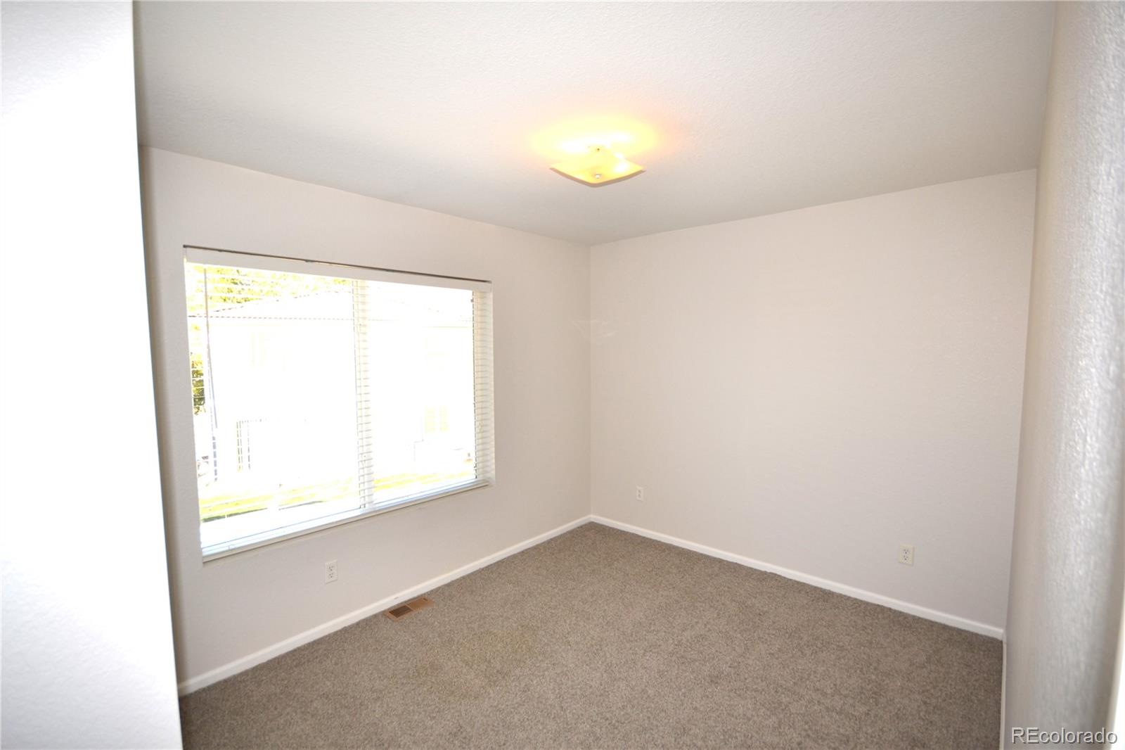 MLS Image #15 for 19683 e 55th place,denver, Colorado