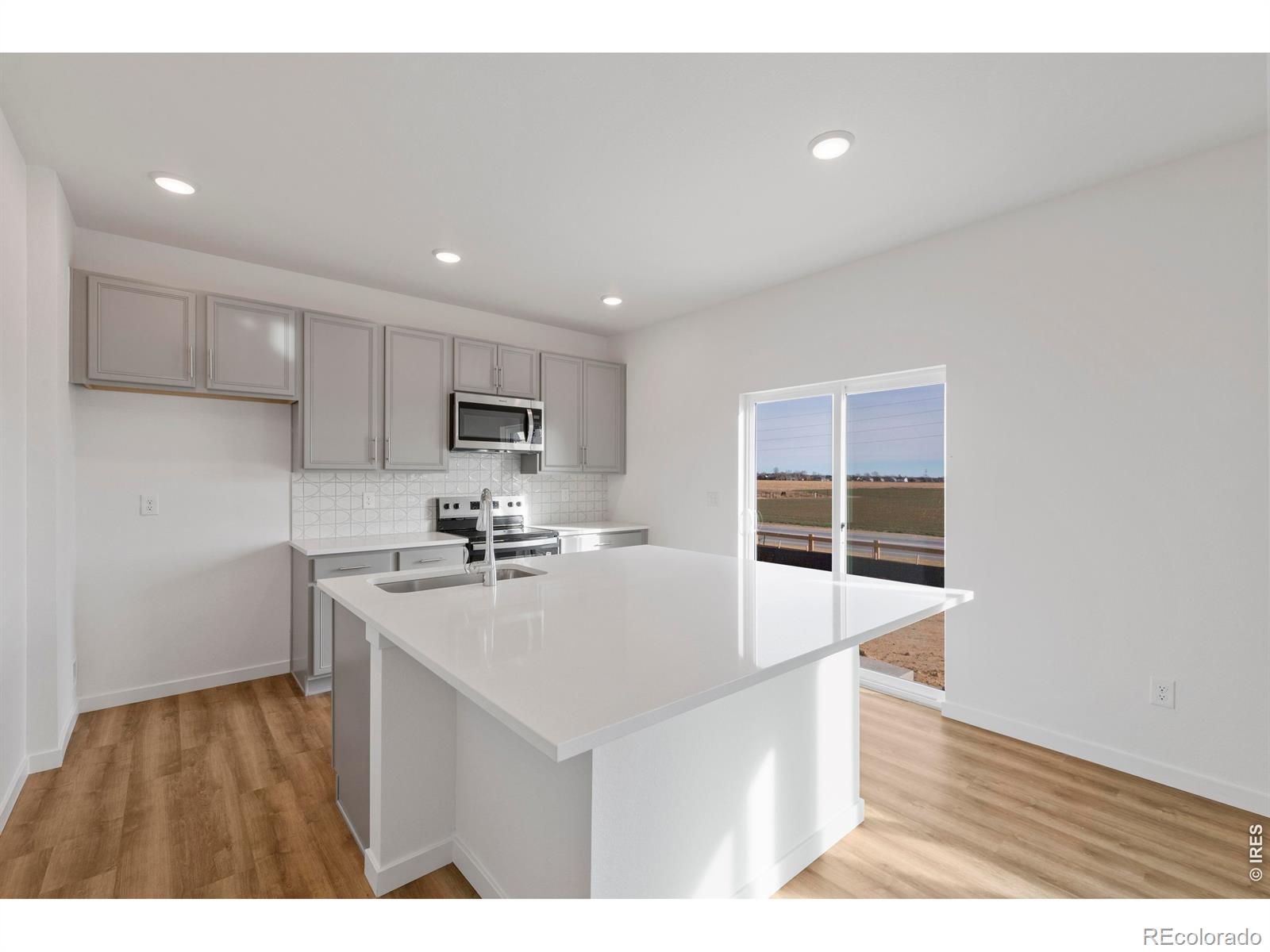 MLS Image #11 for 677  muturu road,johnstown, Colorado