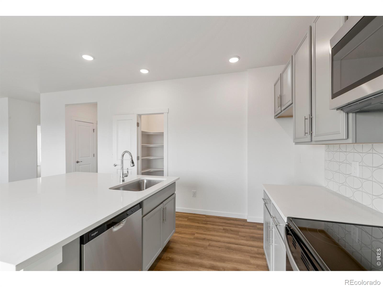 MLS Image #13 for 677  muturu road,johnstown, Colorado