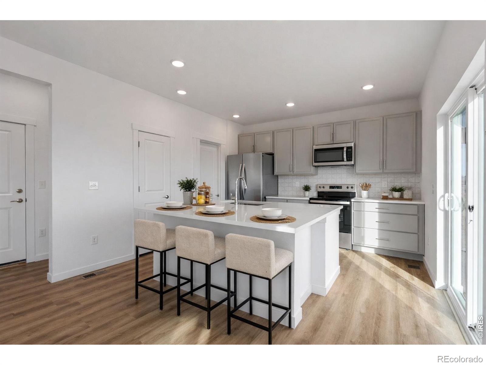 MLS Image #3 for 677  muturu road,johnstown, Colorado