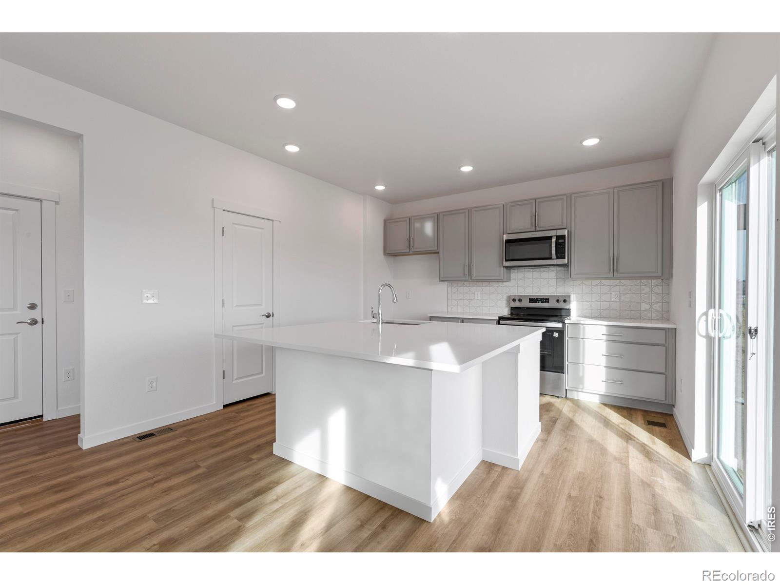 MLS Image #4 for 677  muturu road,johnstown, Colorado