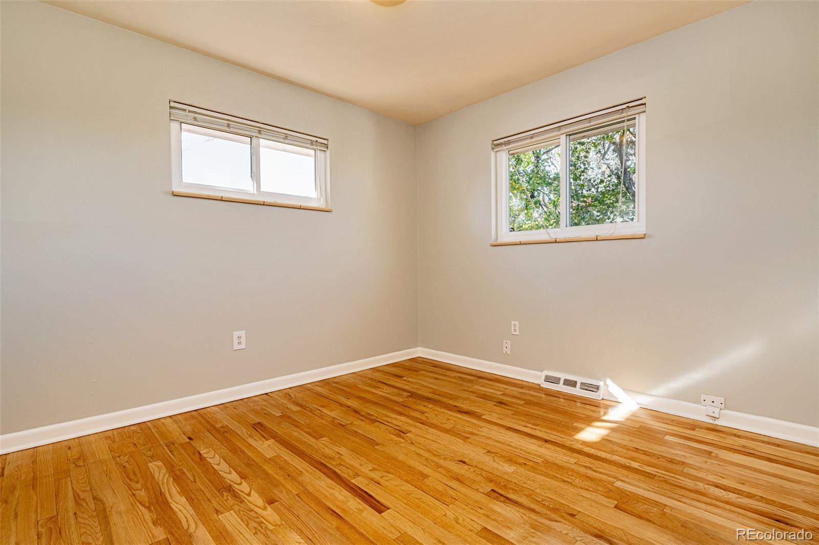 MLS Image #10 for 13105 e 5th avenue,aurora, Colorado