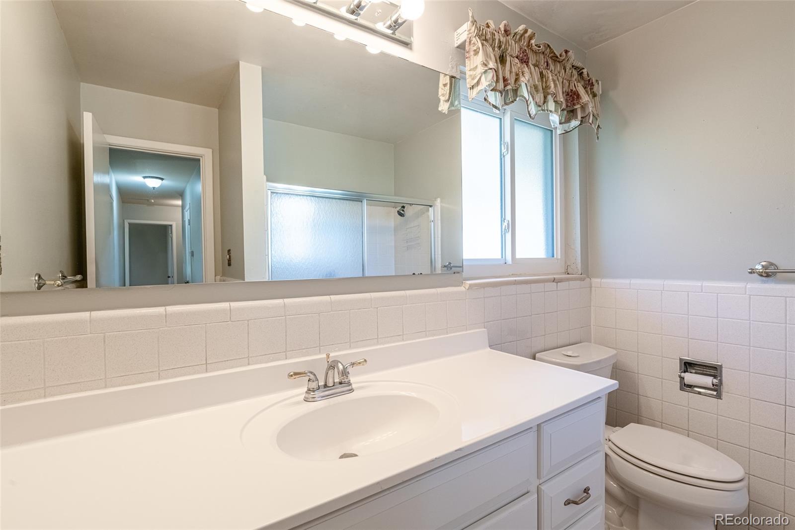 MLS Image #11 for 13105 e 5th avenue,aurora, Colorado