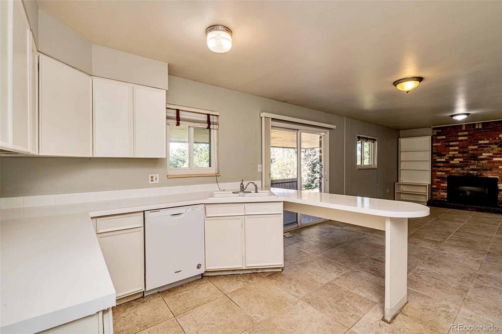 MLS Image #3 for 13105 e 5th avenue,aurora, Colorado