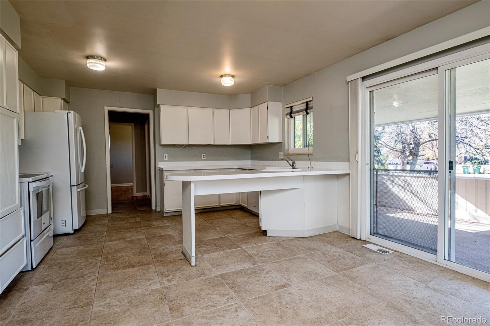 MLS Image #4 for 13105 e 5th avenue,aurora, Colorado
