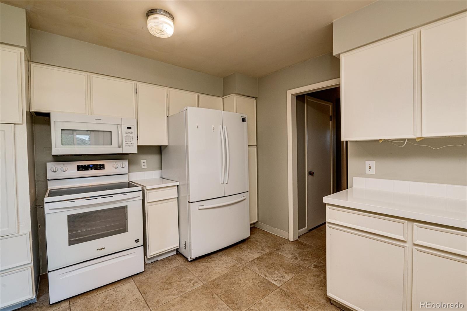 MLS Image #5 for 13105 e 5th avenue,aurora, Colorado
