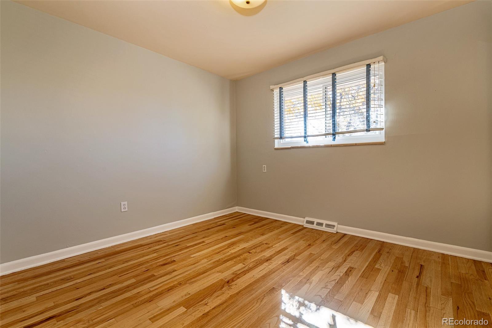 MLS Image #9 for 13105 e 5th avenue,aurora, Colorado