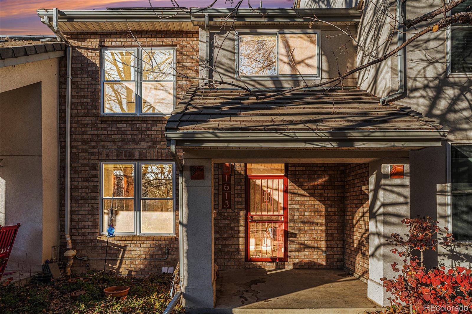MLS Image #1 for 1613 w canal court ,littleton, Colorado
