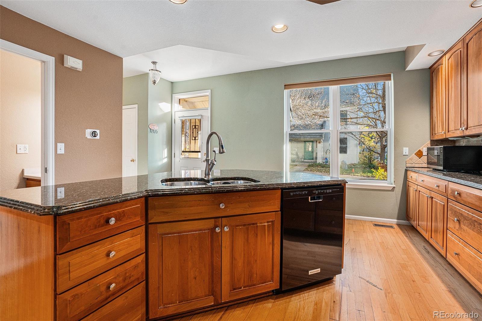 MLS Image #9 for 1613 w canal court ,littleton, Colorado