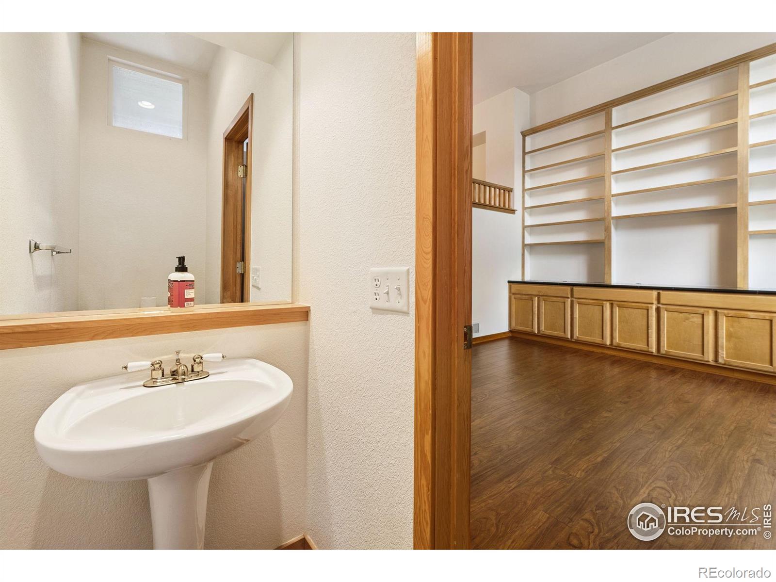 MLS Image #7 for 3686  oakwood drive,longmont, Colorado