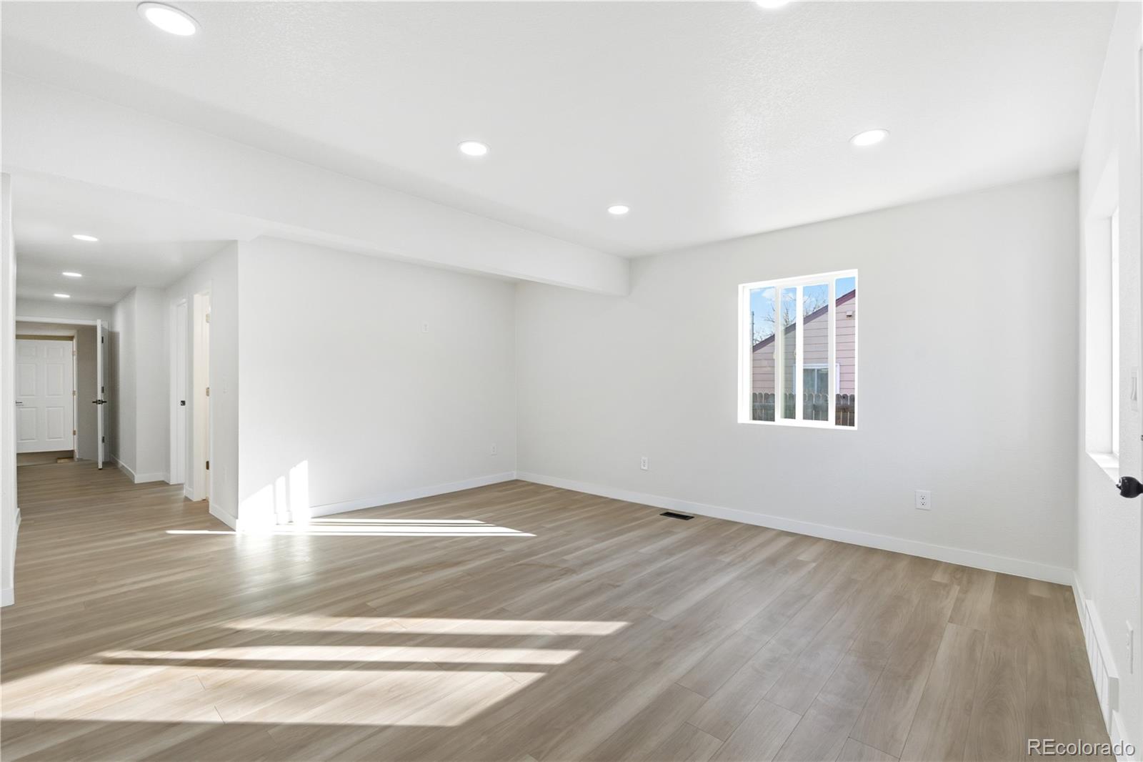 MLS Image #21 for 1550 s xavier street,denver, Colorado