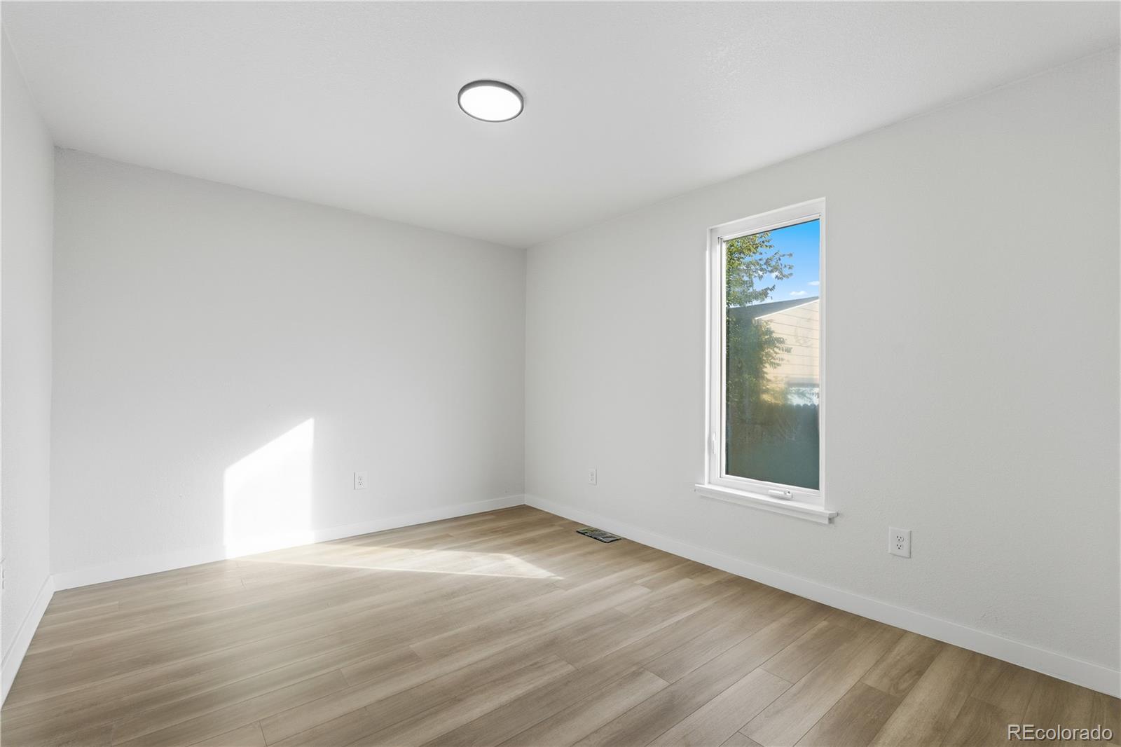 MLS Image #7 for 1550 s xavier street,denver, Colorado