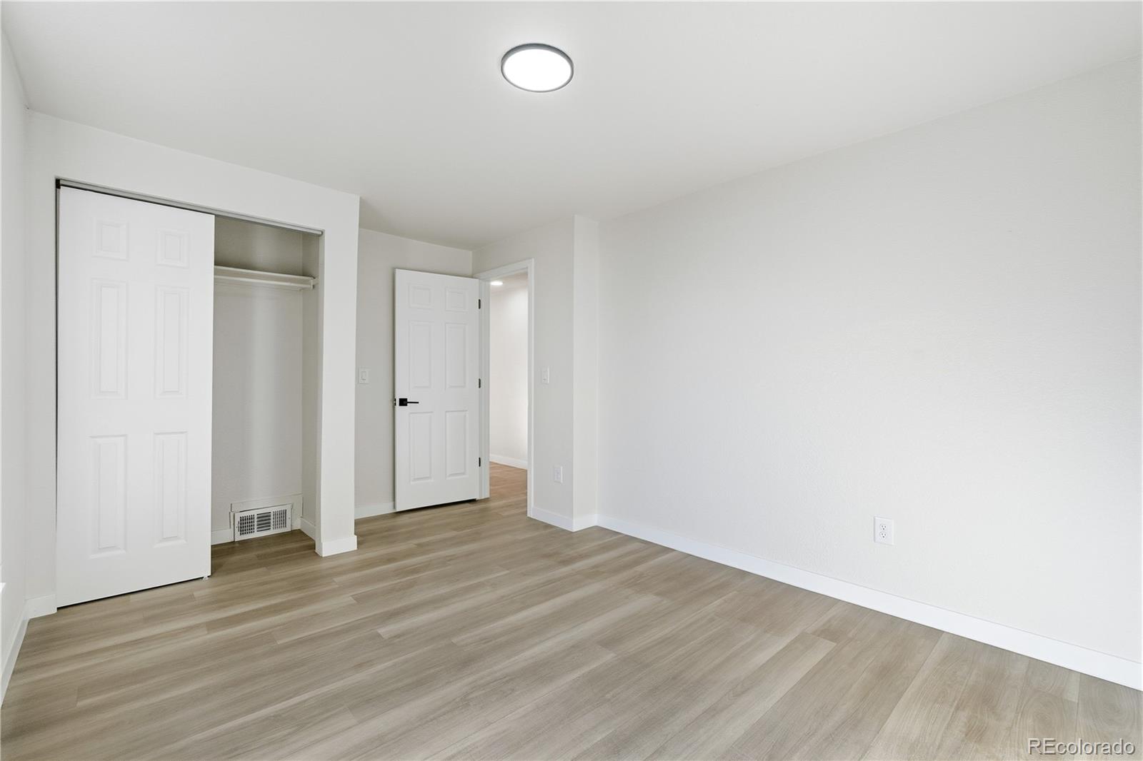 MLS Image #8 for 1550 s xavier street,denver, Colorado