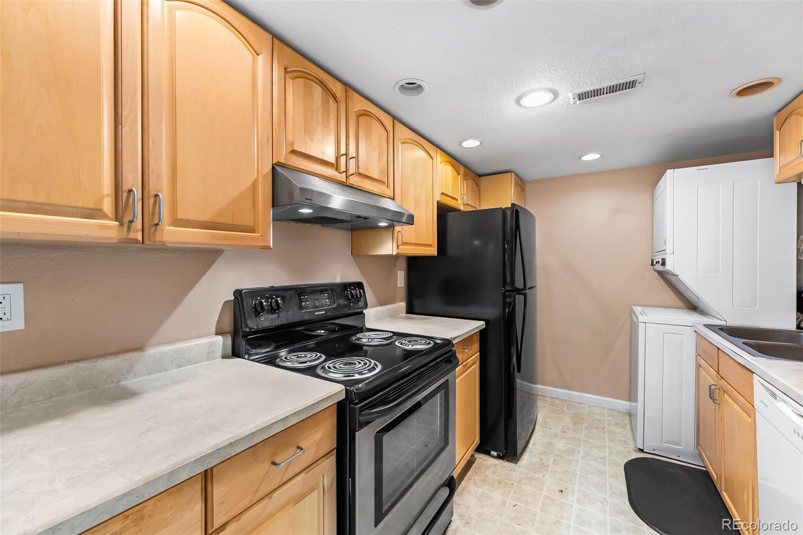 MLS Image #12 for 9105 e lehigh avenue 74,denver, Colorado