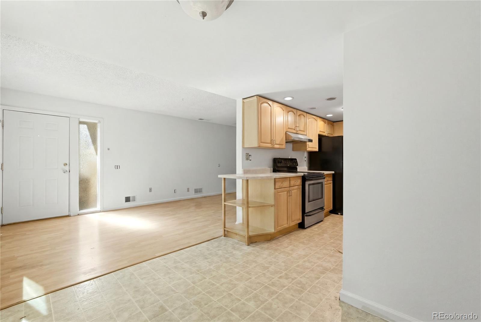 MLS Image #9 for 9105 e lehigh avenue 74,denver, Colorado