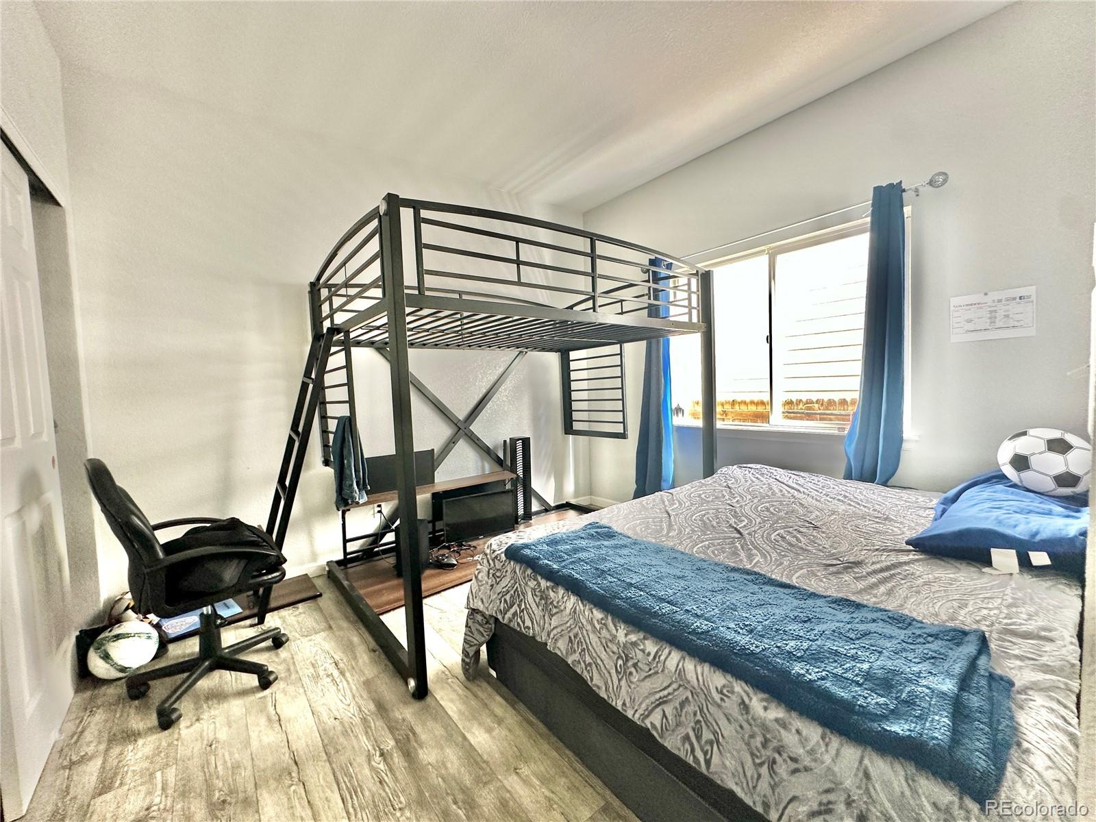 MLS Image #13 for 20962 e 40th place,denver, Colorado