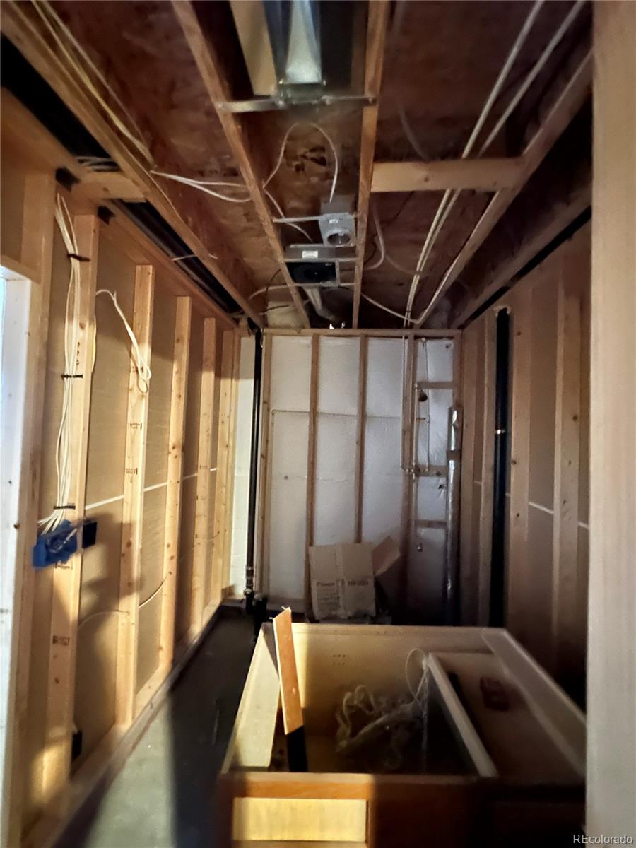 MLS Image #16 for 20962 e 40th place,denver, Colorado