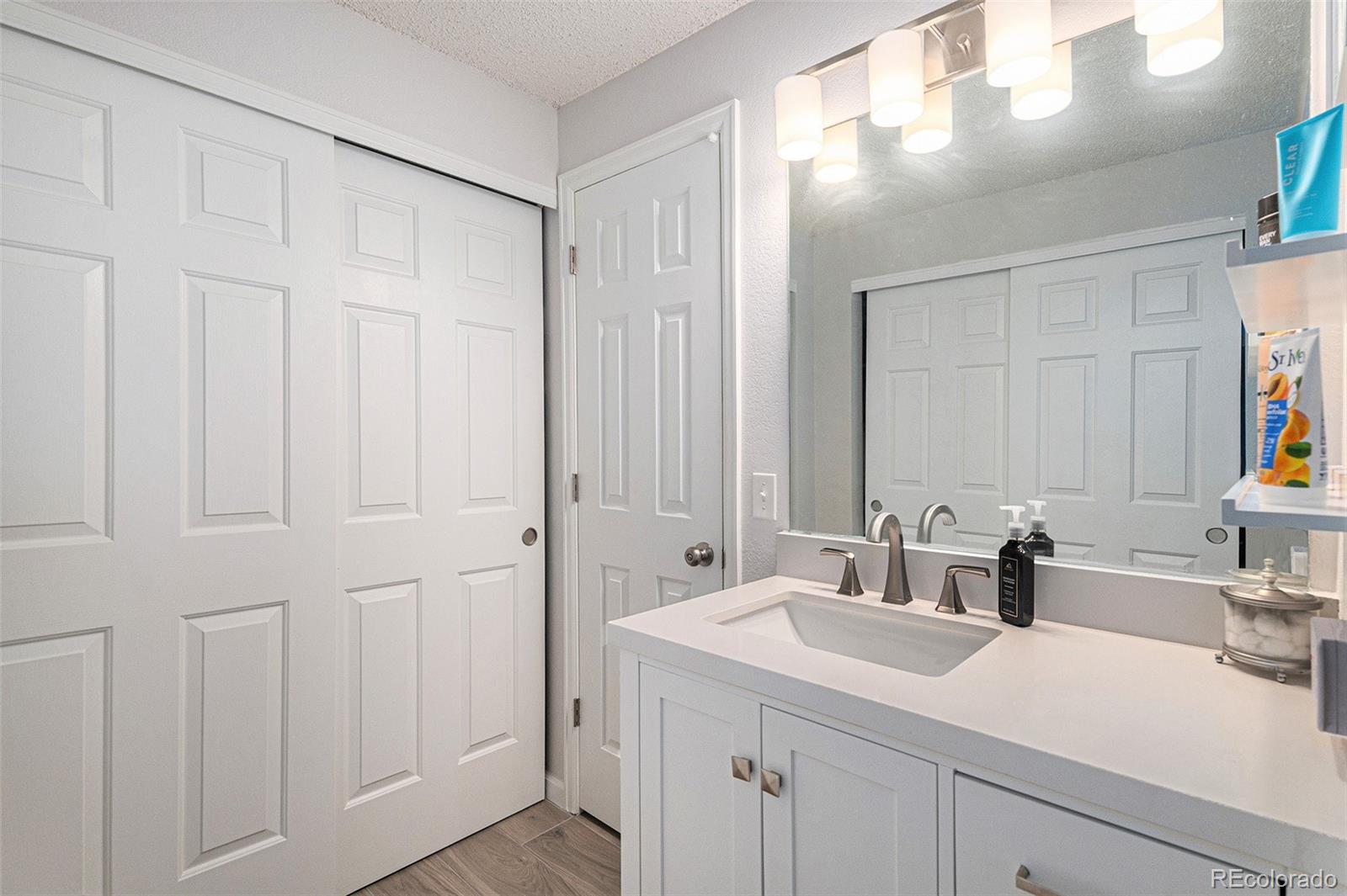 MLS Image #15 for 5015 s dunkirk way,centennial, Colorado
