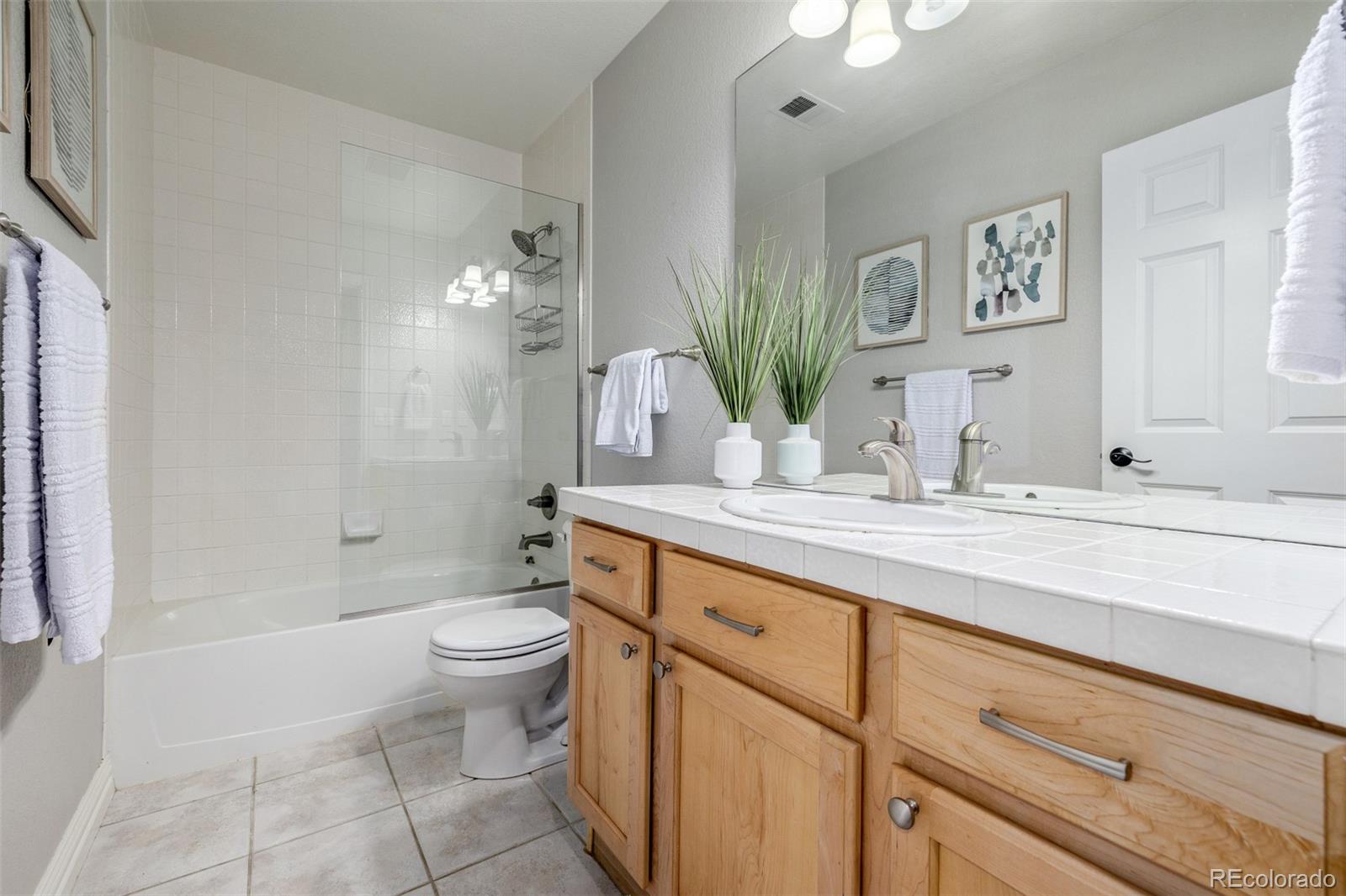 MLS Image #26 for 1011 s valentia street,denver, Colorado