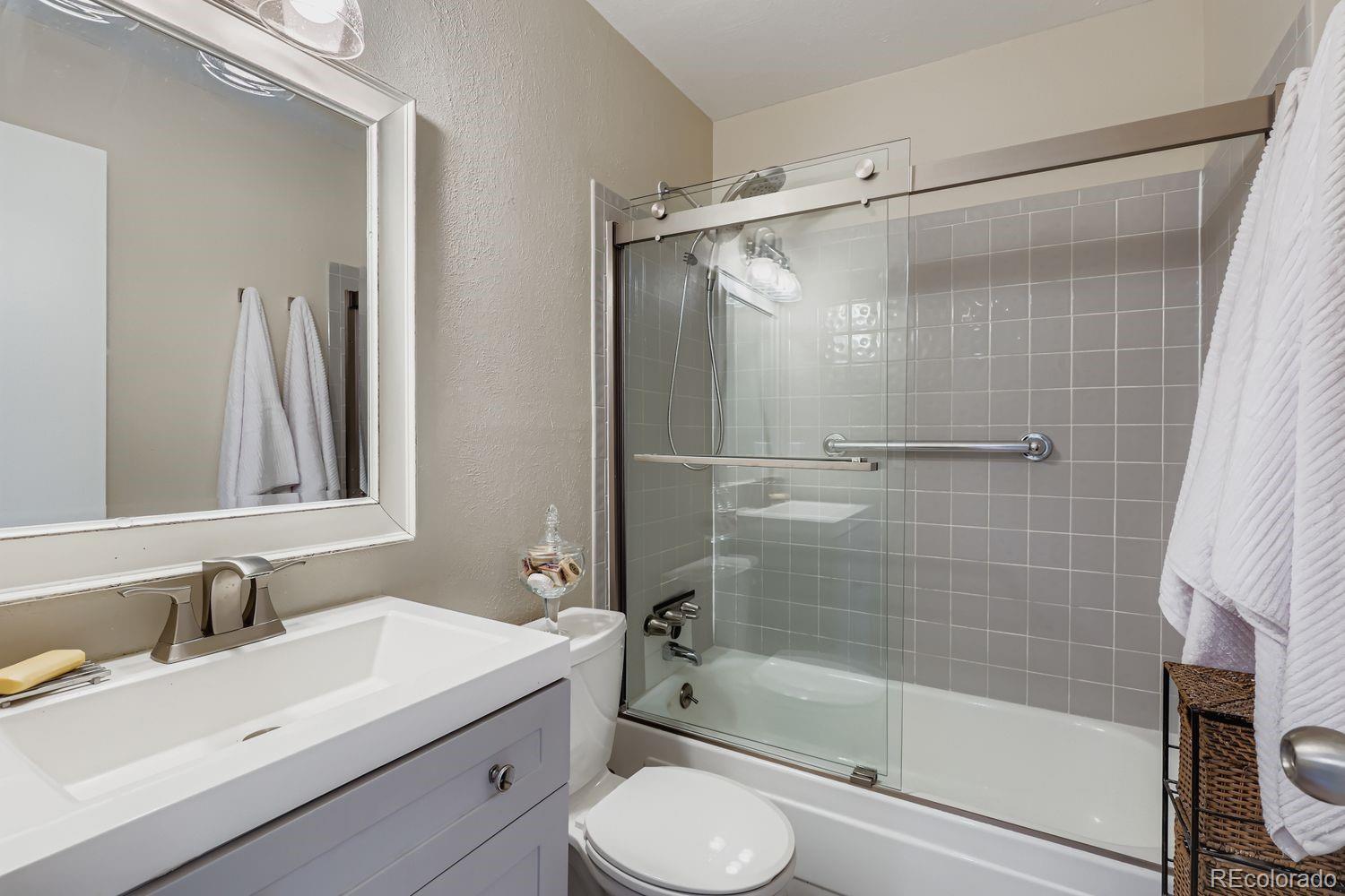 MLS Image #16 for 6342 e mississippi avenue ,denver, Colorado